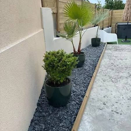 Prázdninový dům Hanoi Maison De Charme Avec Jacuzzi Prive